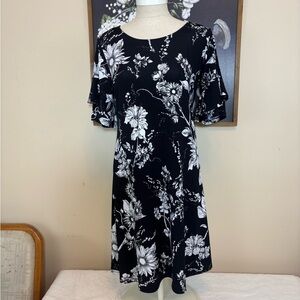 Karen Kane Black and White Floral Bell-Sleeve Midi Dress